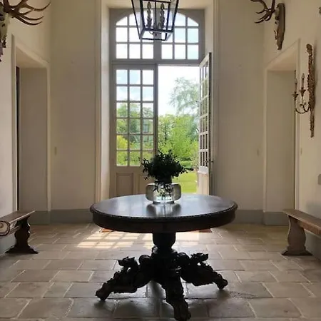 Chateau De Livry, Normandie Livry (Calvados)