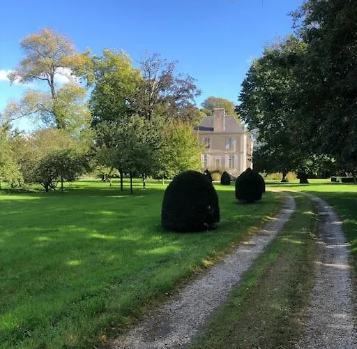 Chateau De Livry, Normandie Livry (Calvados)